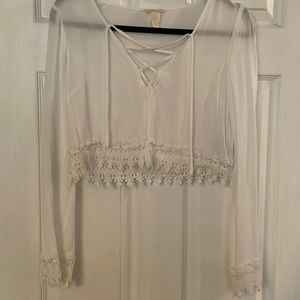 White belle sleeve crop